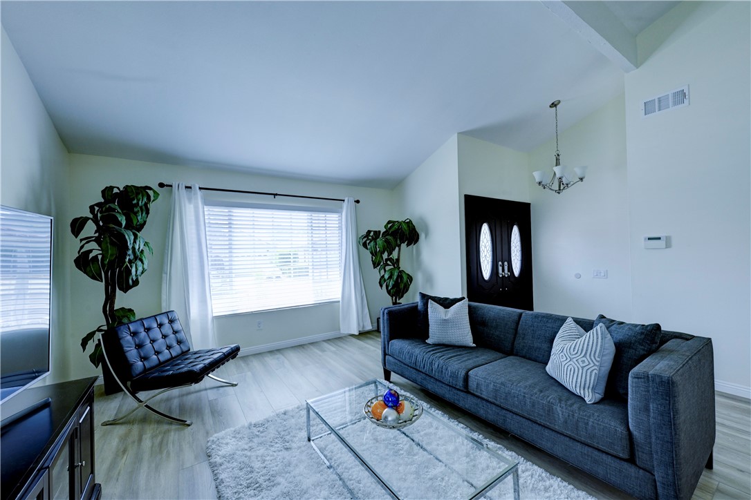 1850 North Cymbal Place