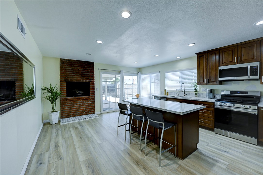 1850 North Cymbal Place