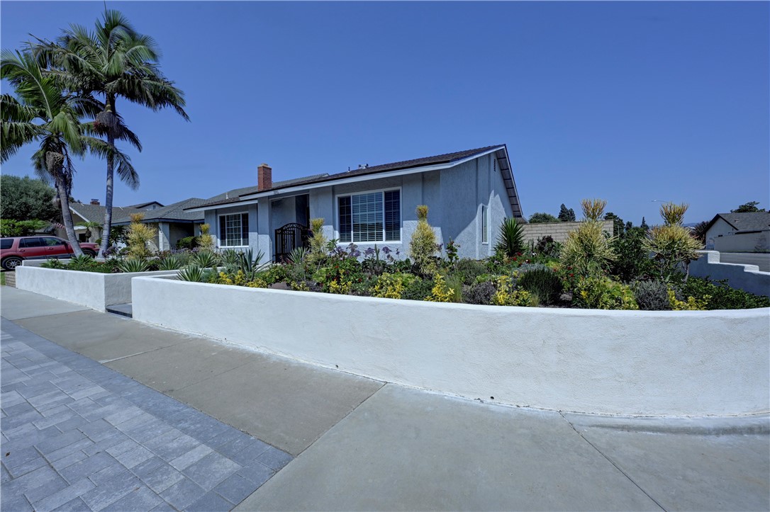 1850 North Cymbal Place