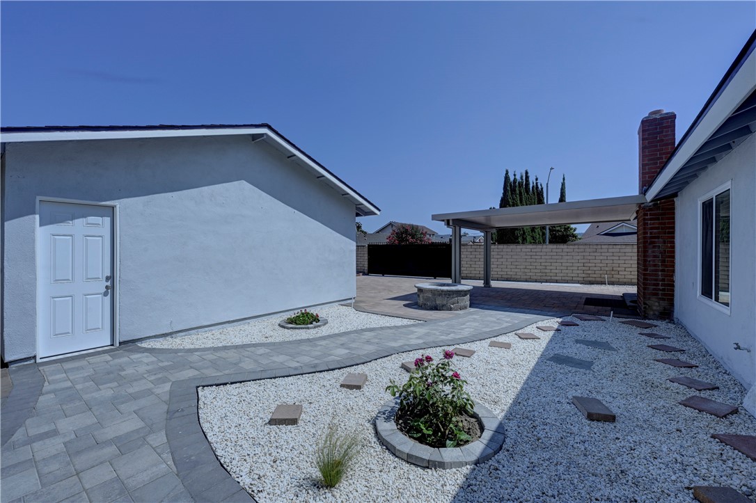 1850 North Cymbal Place