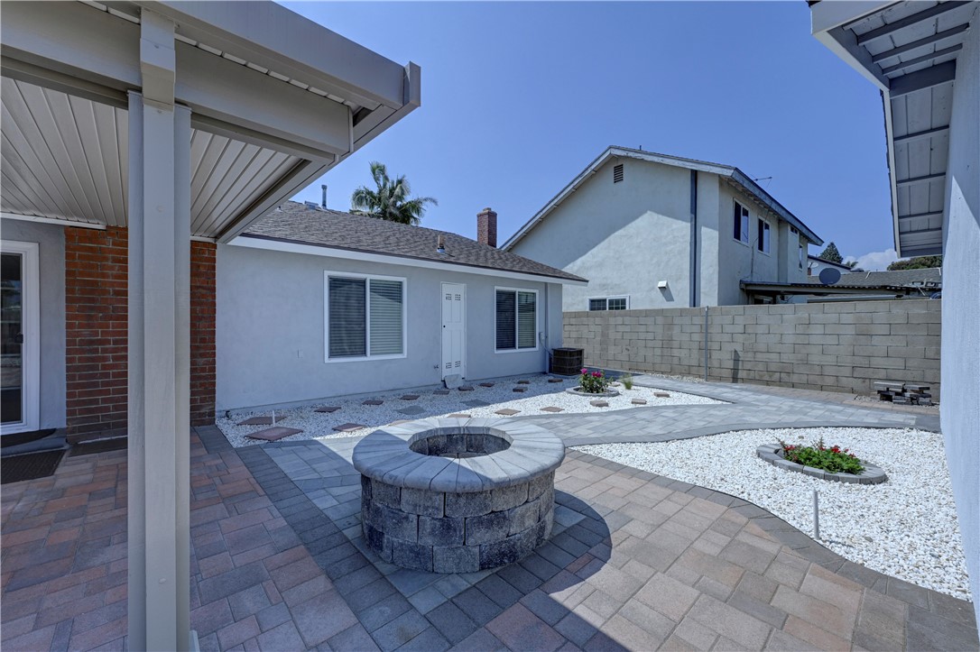 1850 North Cymbal Place