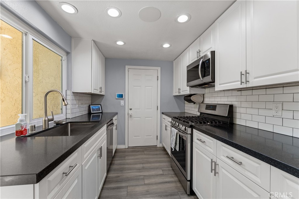 5639 E Vista Del Cerro