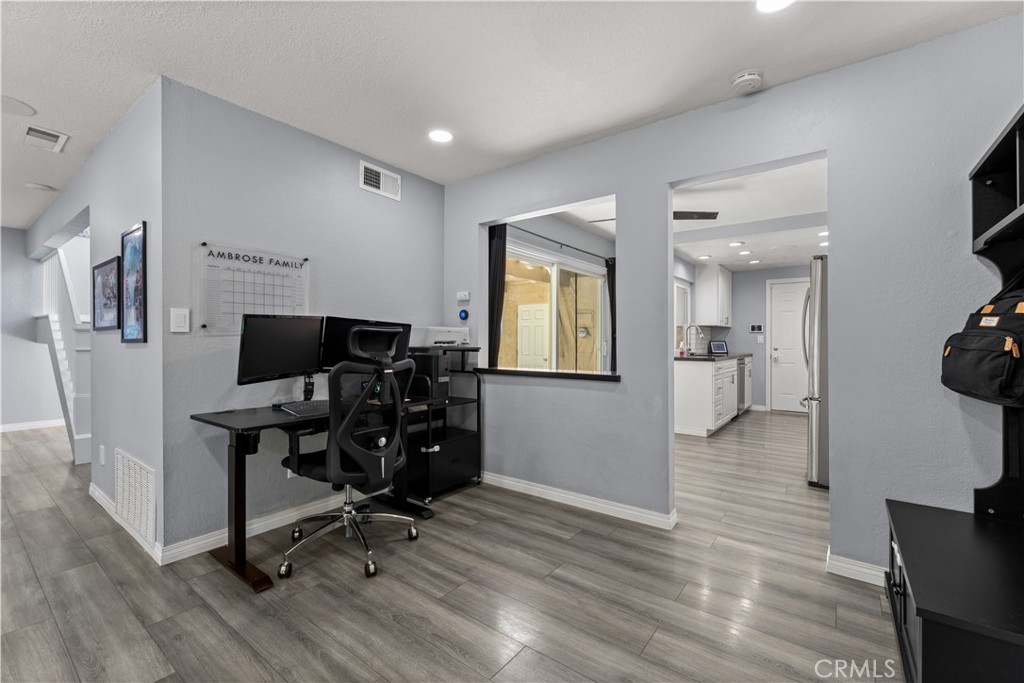 5639 E Vista Del Cerro