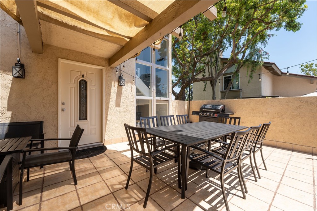 5639 E Vista Del Cerro