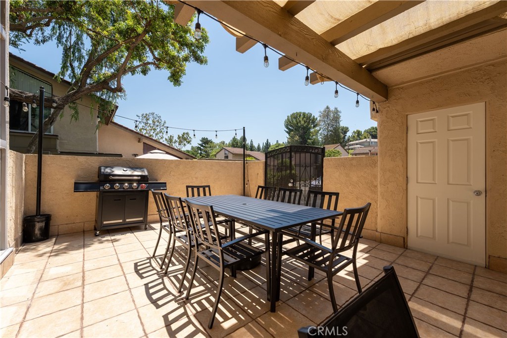 5639 E Vista Del Cerro