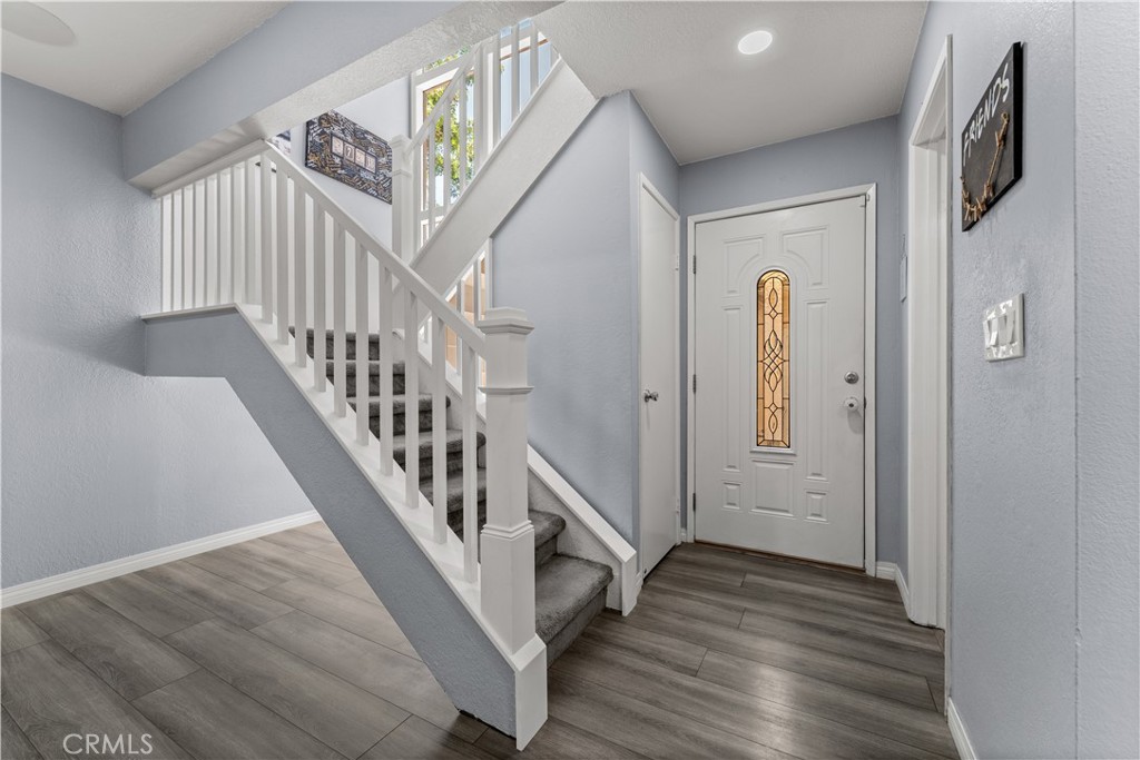 5639 E Vista Del Cerro