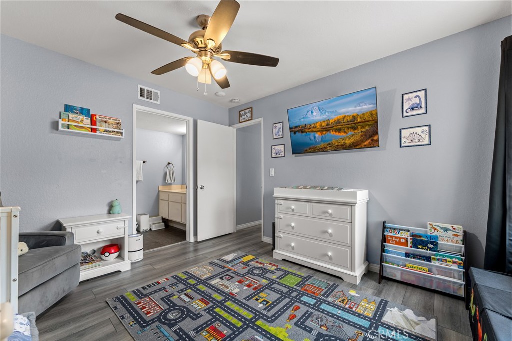 5639 E Vista Del Cerro