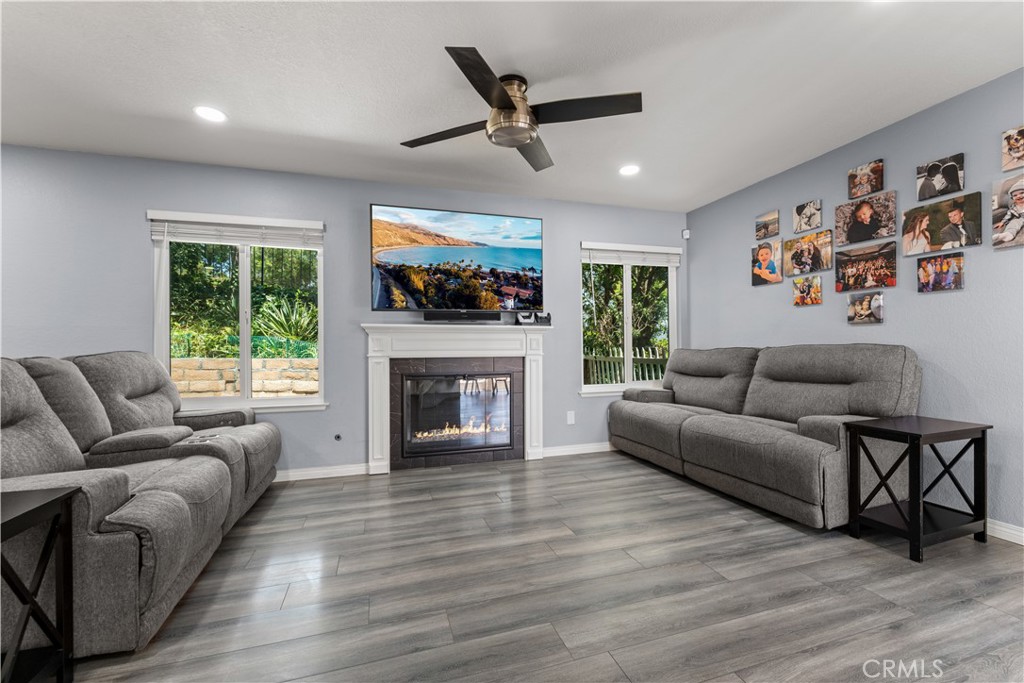 5639 E Vista Del Cerro