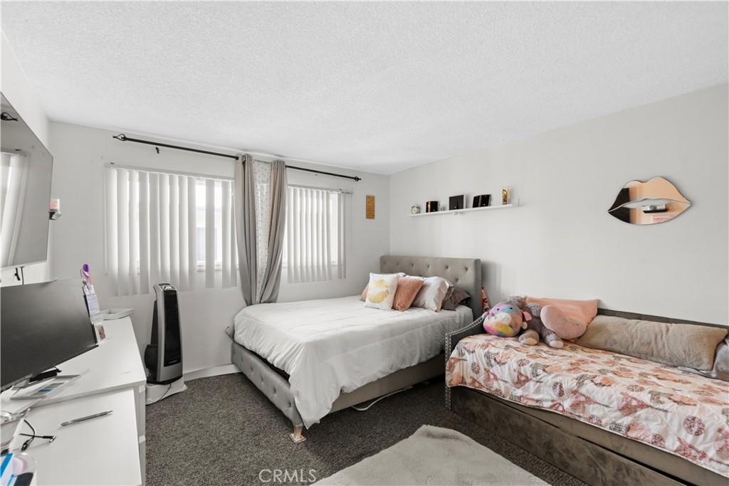 5500 Ackerfield Avenue 317