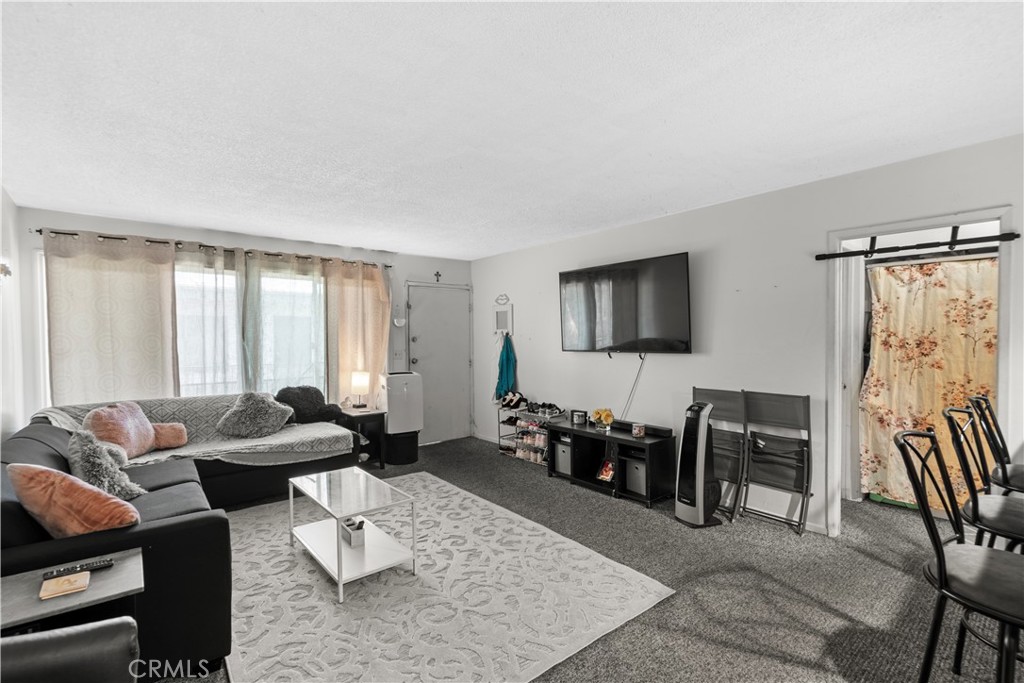 5500 Ackerfield Avenue 317