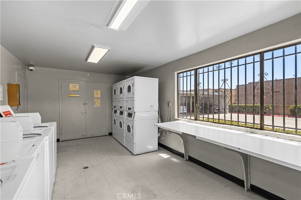 5500 Ackerfield Avenue 317