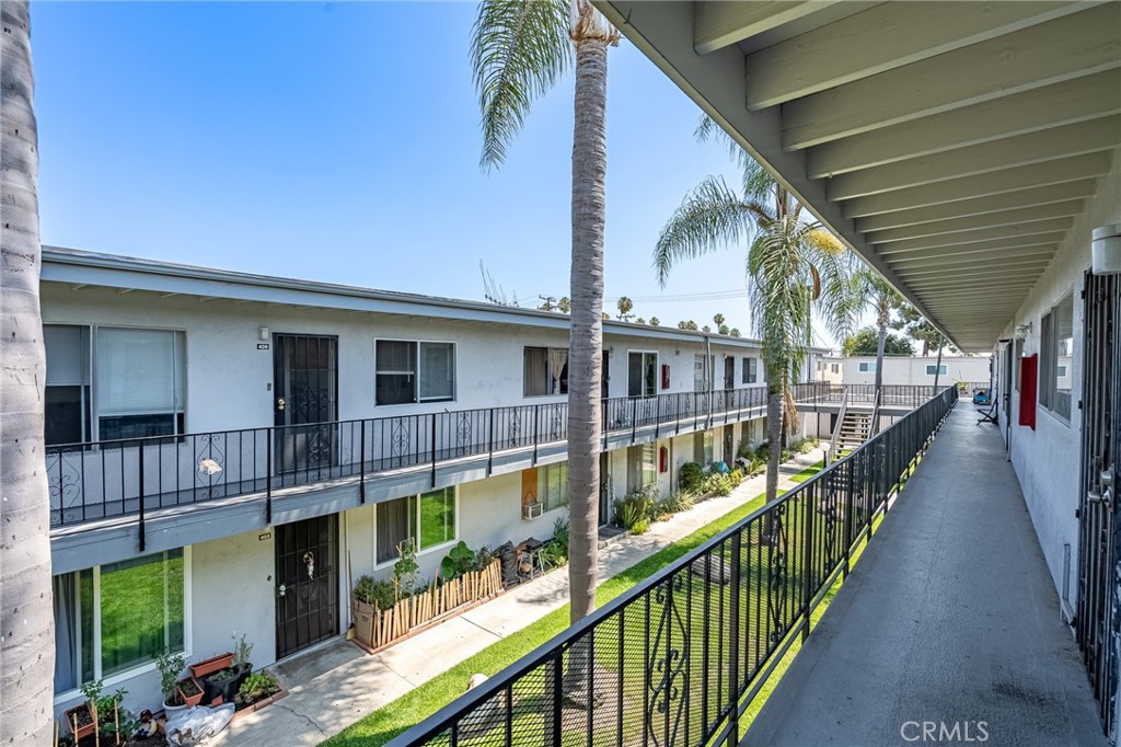 5500 Ackerfield Avenue 317