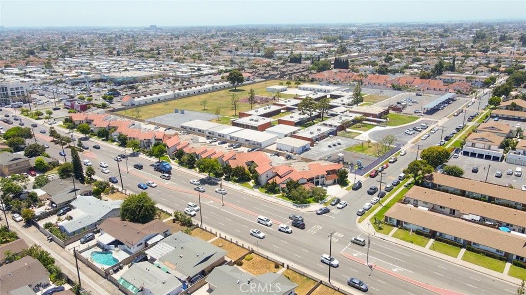 13835 Magnolia Street