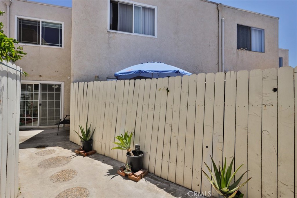 13835 Magnolia Street