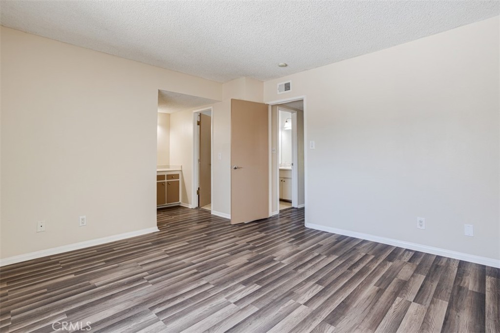 13835 Magnolia Street