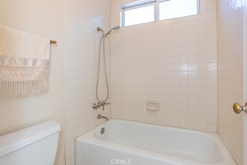 4420 E Ardmore Street