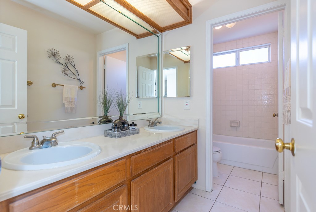 4420 E Ardmore Street