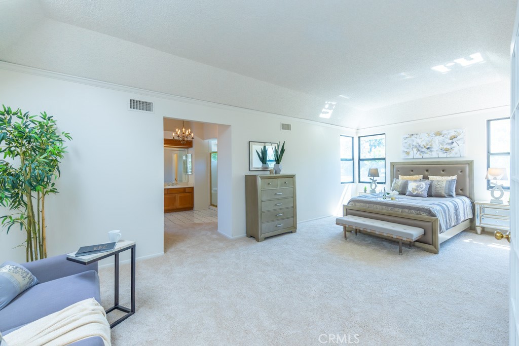 4420 E Ardmore Street