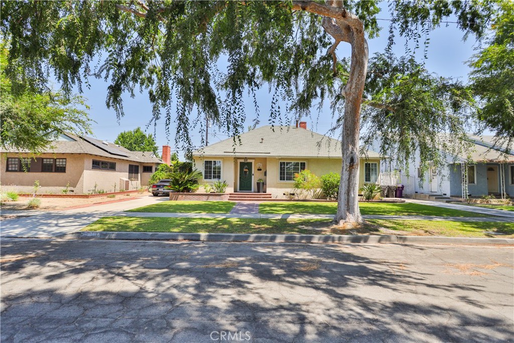 5361 E Willow Street