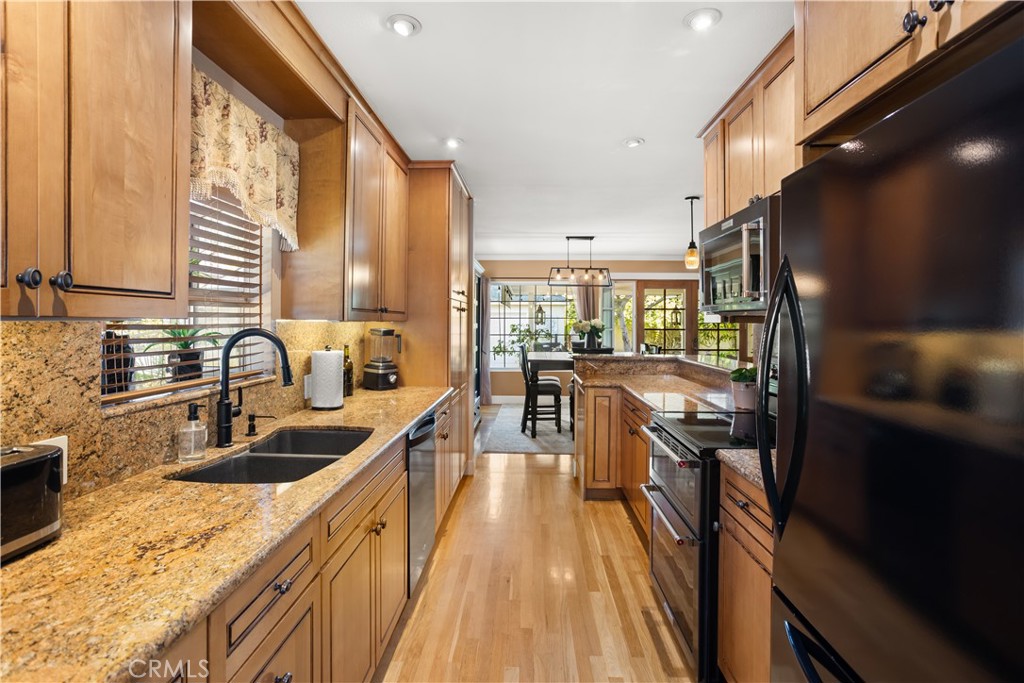 5361 E Willow Street