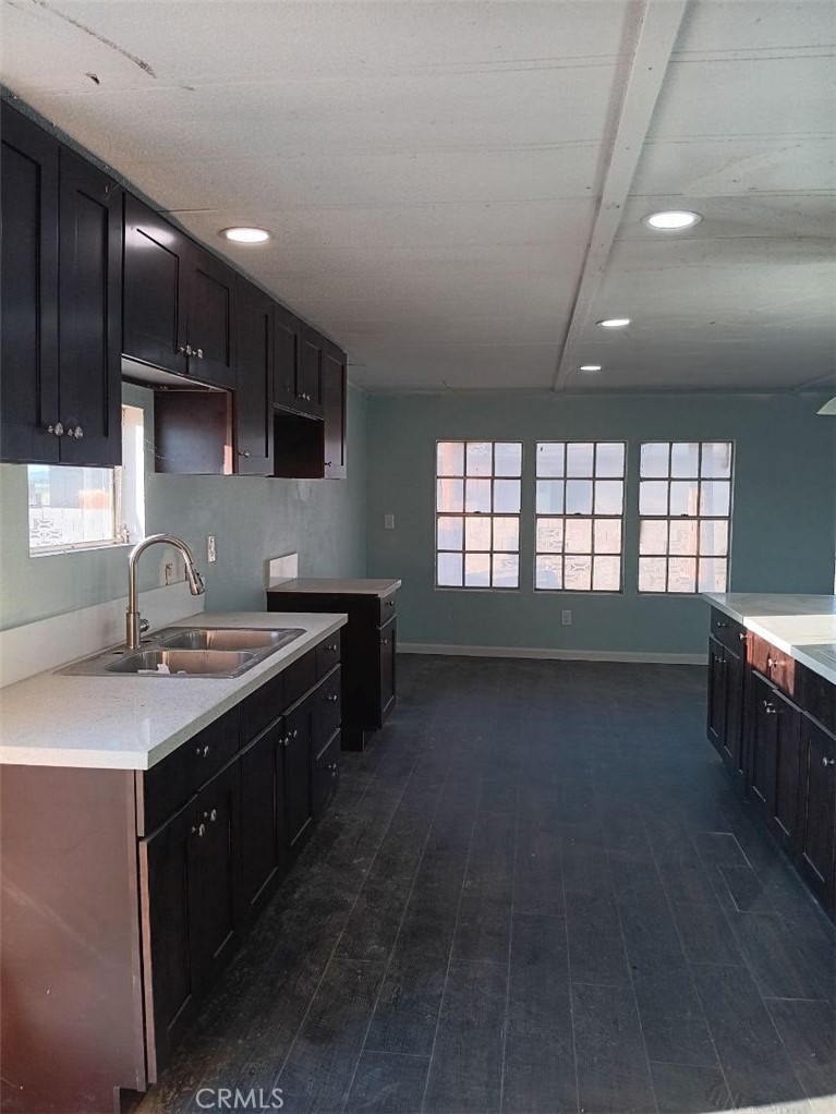 21112 N Neighbours Boulevard