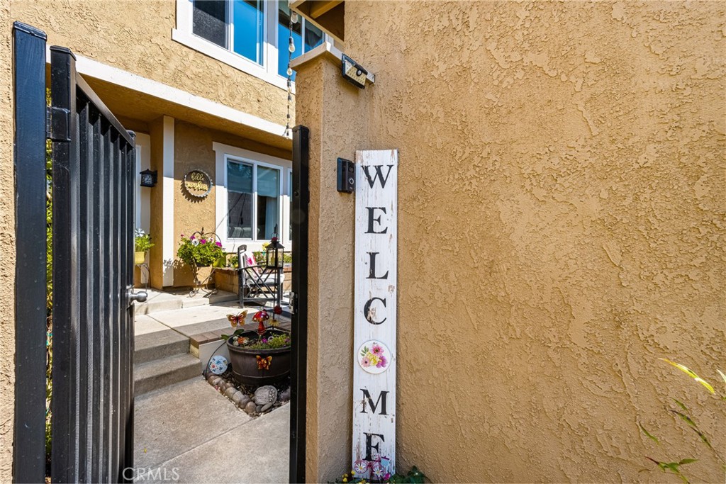 314 South Caliente Court