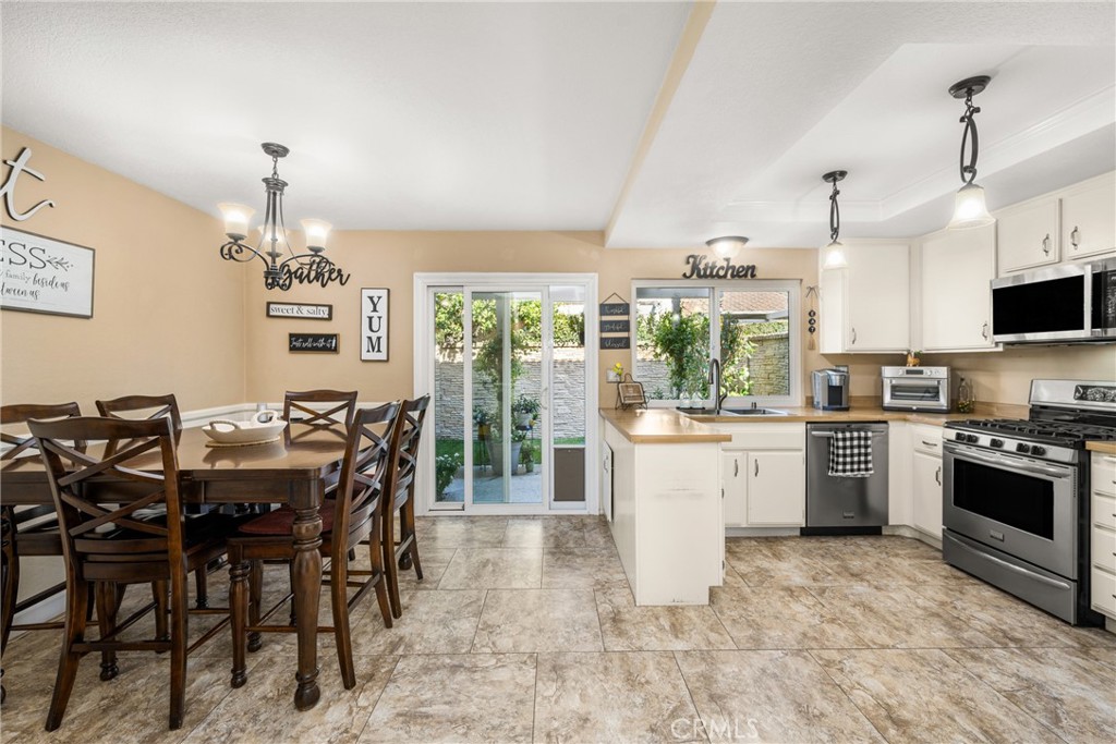 314 South Caliente Court