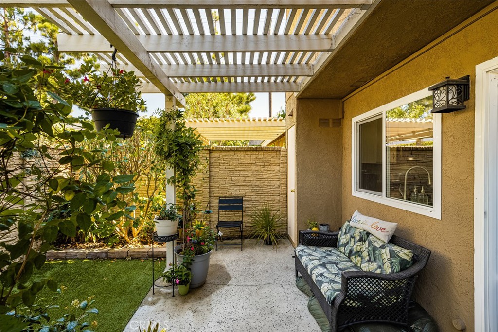 314 South Caliente Court