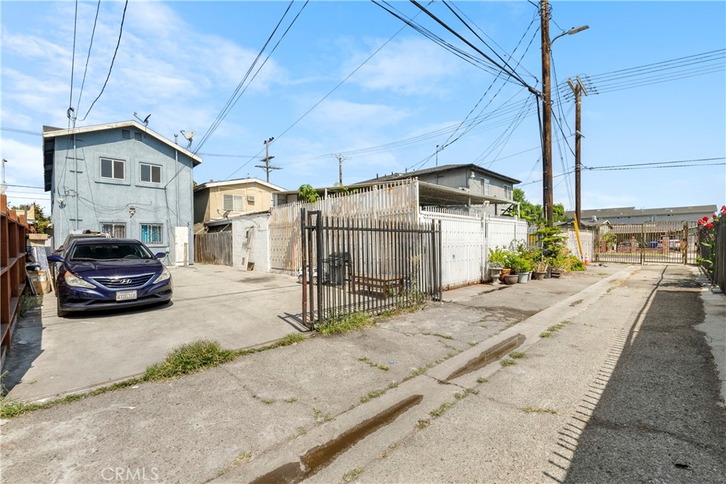 10406 Avalon Boulevard