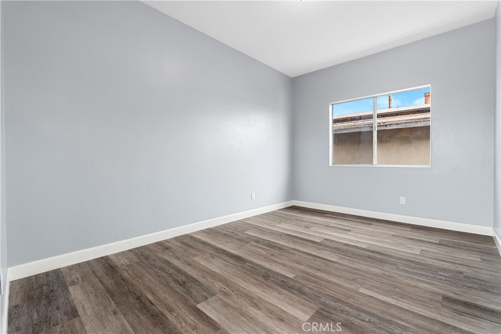 10406 Avalon Boulevard