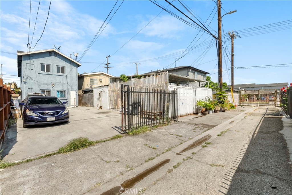 10406 Avalon Boulevard