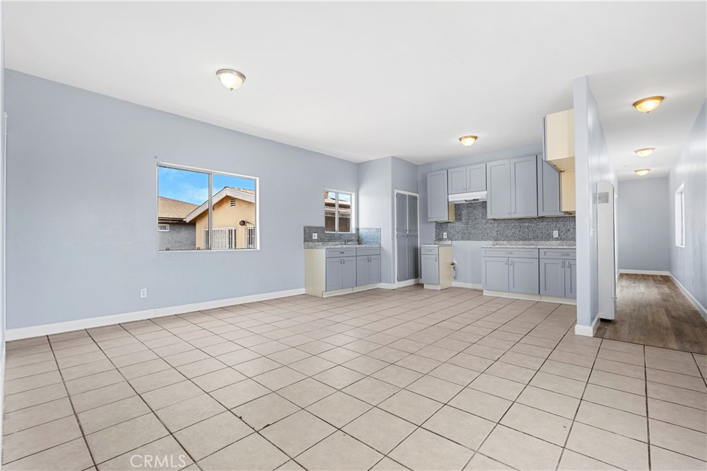 10406 Avalon Boulevard