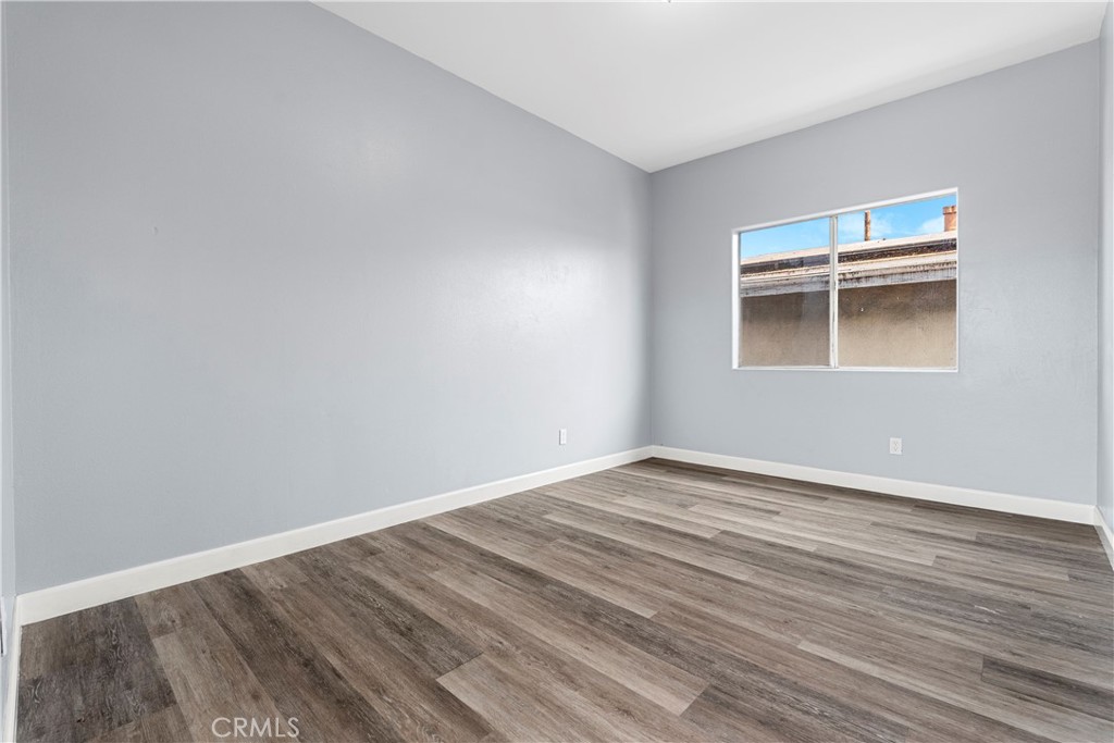 10406 Avalon Boulevard