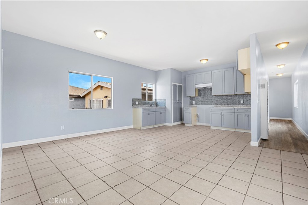 10406 Avalon Boulevard