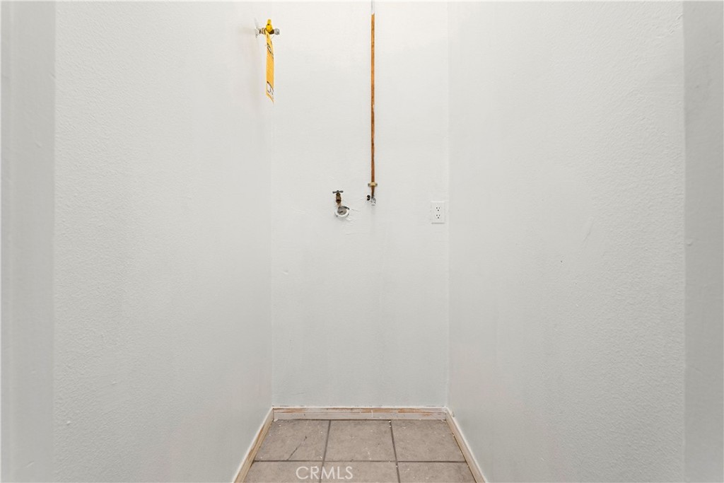 10406 Avalon Boulevard