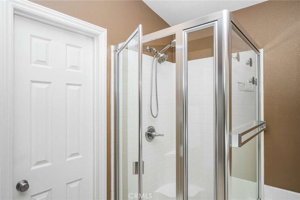 8804 E HEATHERWOOD Road