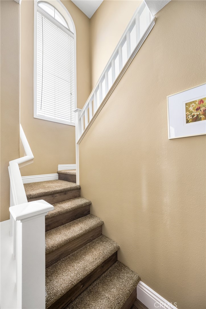 8804 E HEATHERWOOD Road