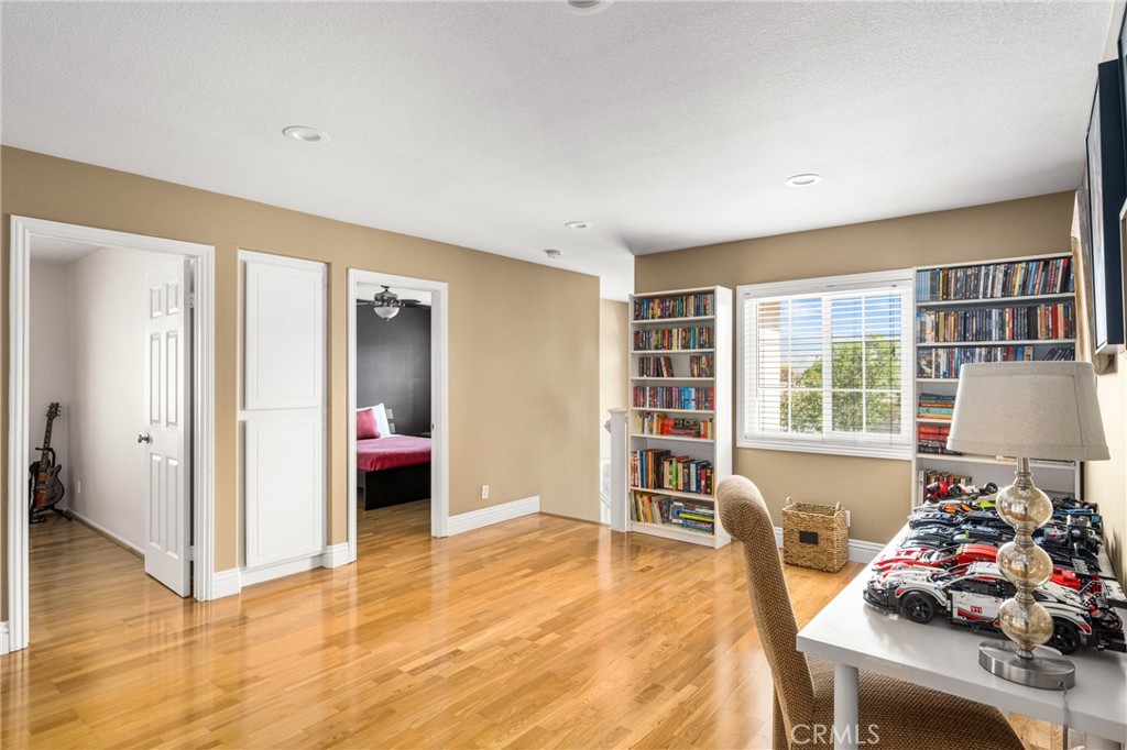 8804 E HEATHERWOOD Road