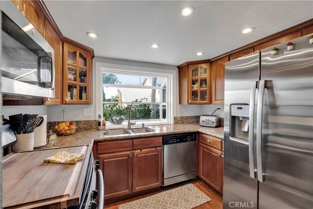 1103 W Whittlers Lane