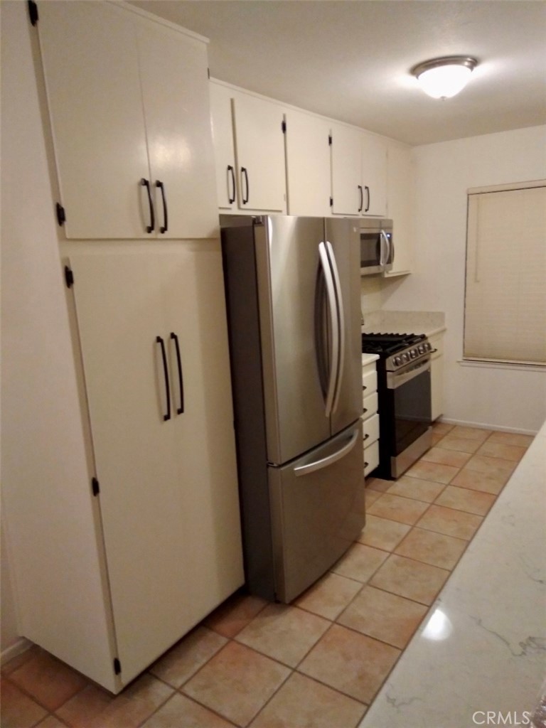 4418 Avenida Del Este