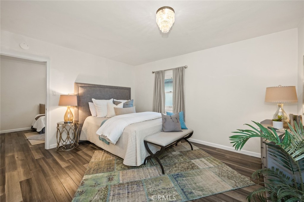 2116 S Sycamore Street