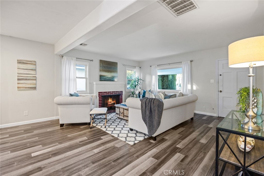 2116 S Sycamore Street