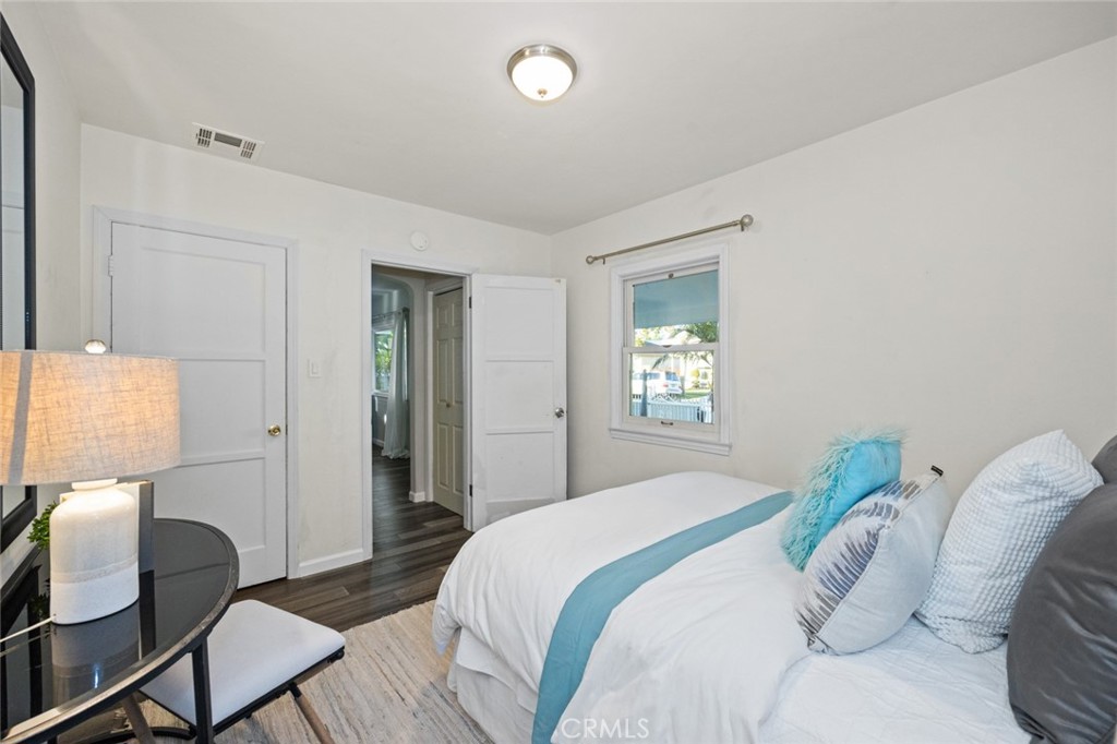 2116 S Sycamore Street