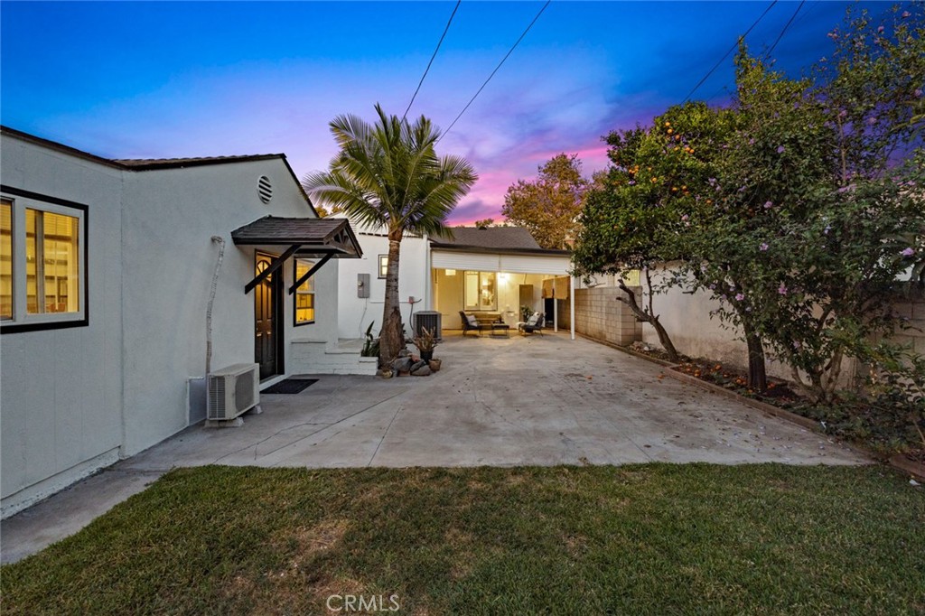 2116 S Sycamore Street