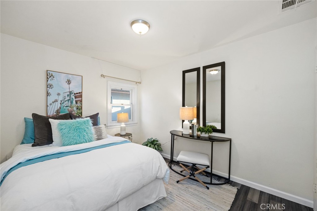 2116 S Sycamore Street