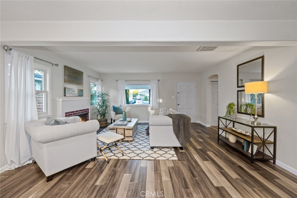 2116 S Sycamore Street