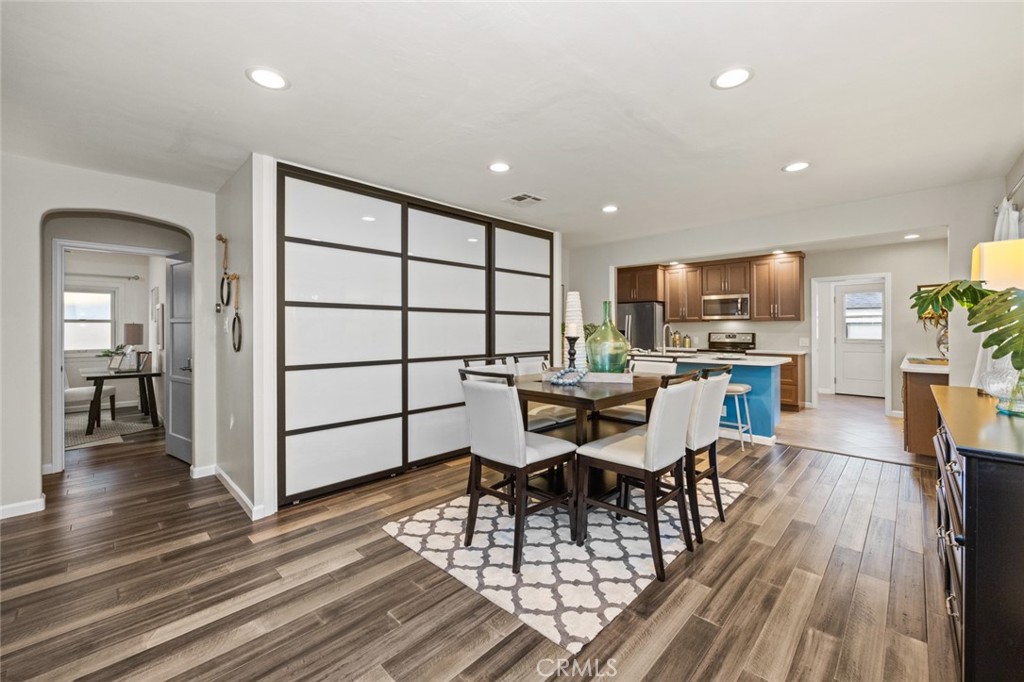 2116 S Sycamore Street