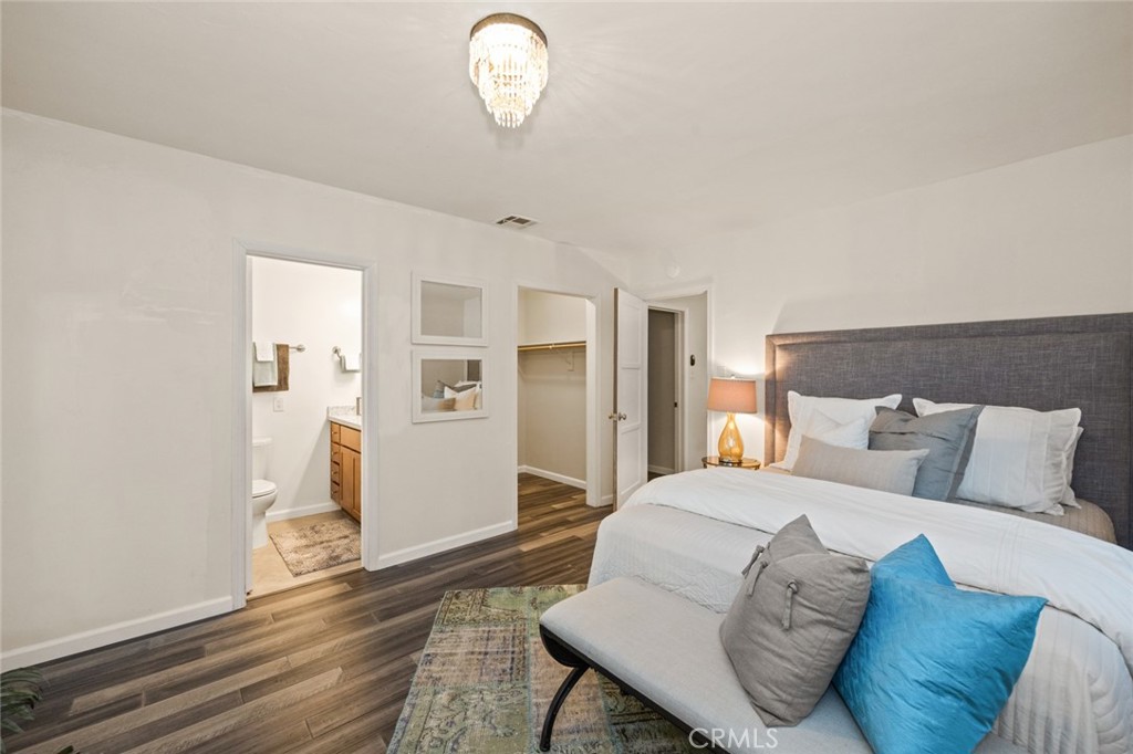 2116 S Sycamore Street