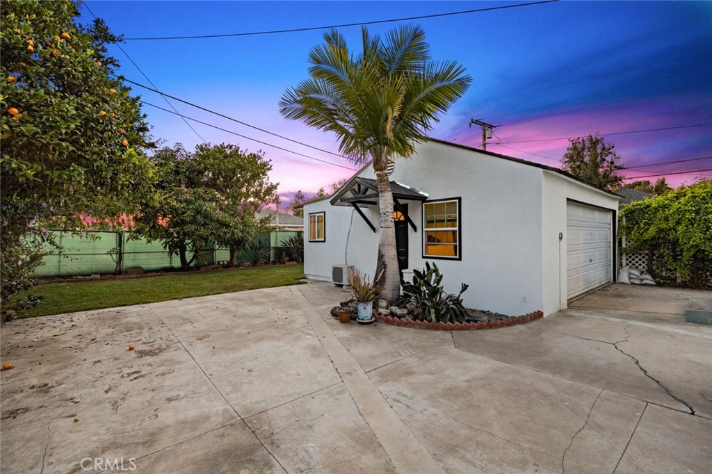 2116 S Sycamore Street