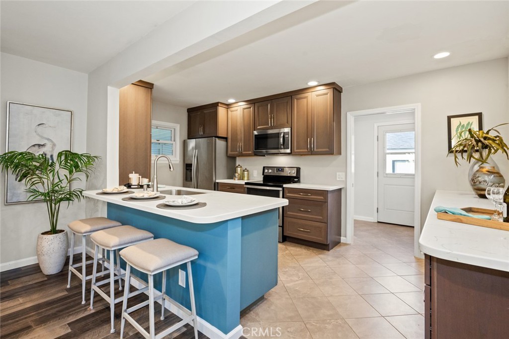 2116 S Sycamore Street